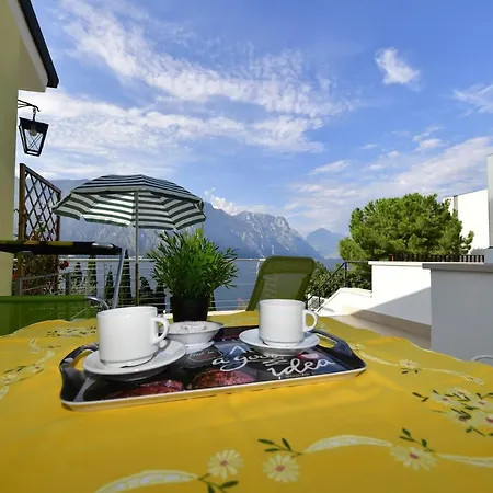 Appartamento Casa Navene Lorenzi *