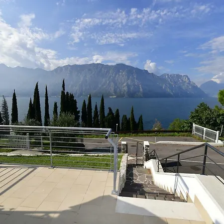 Appartamento Casa Navene Lorenzi *